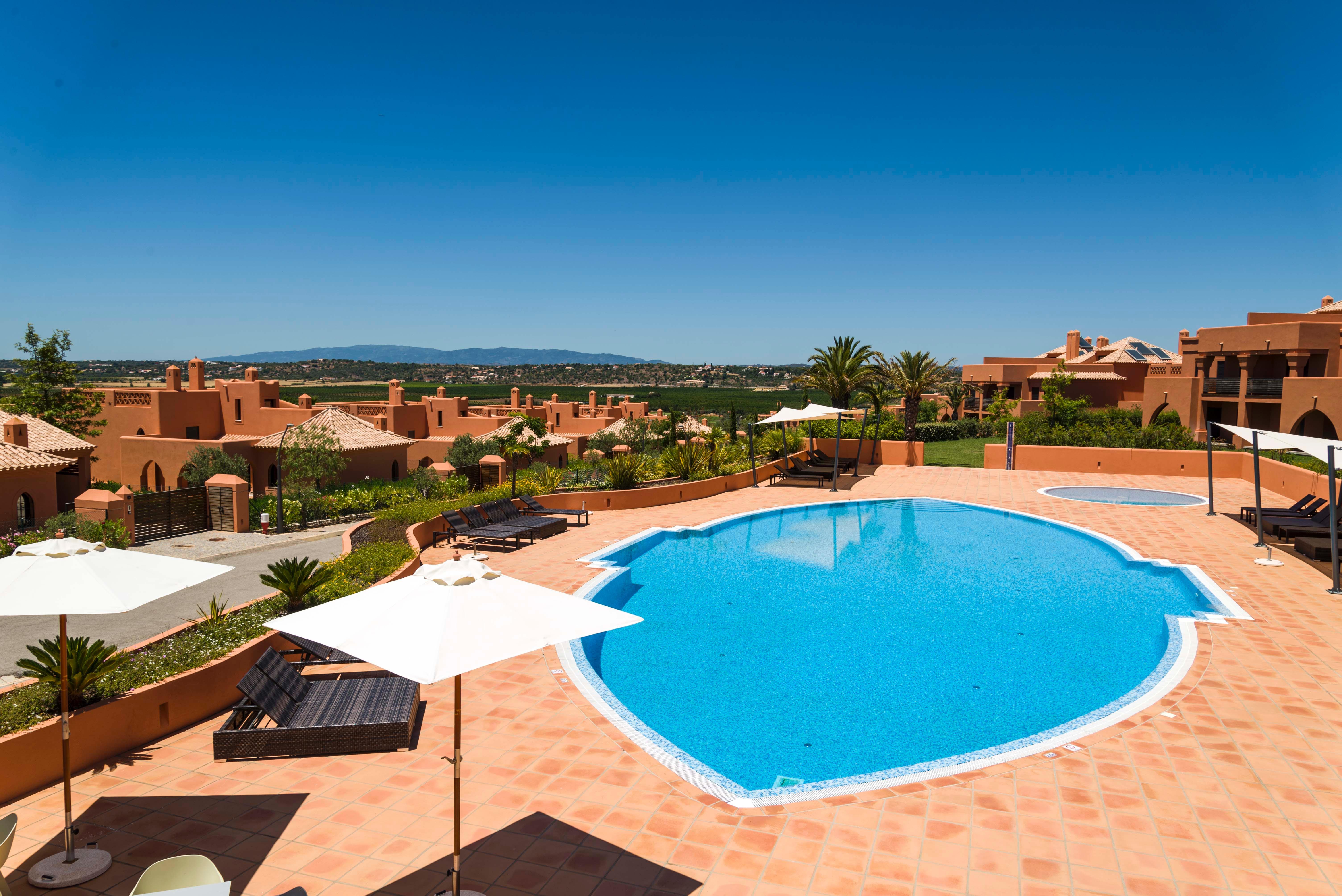 Amendoeira Golf Resort - Apartments And Villas Silves Exteriör bild